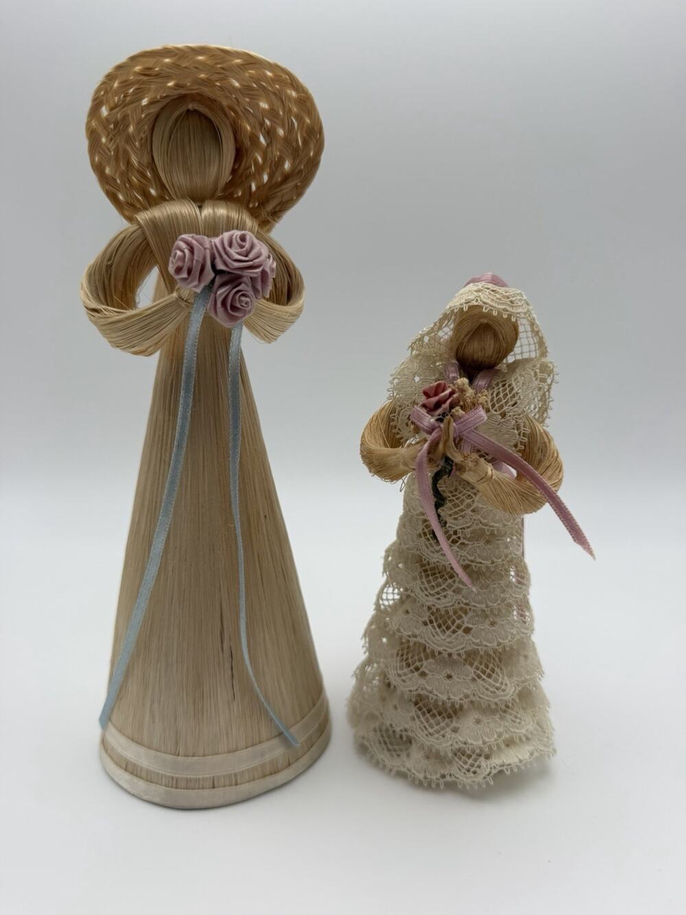 Vintage Corn Husk Figurines Handmade Set of 2 Folk Art Design Cottage Boho